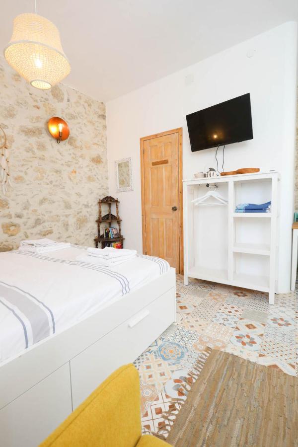 קליבס Ravi Boutique Home - 1 Minute Walk From Beach מראה חיצוני תמונה