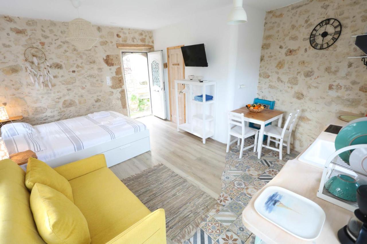 קליבס Ravi Boutique Home - 1 Minute Walk From Beach מראה חיצוני תמונה