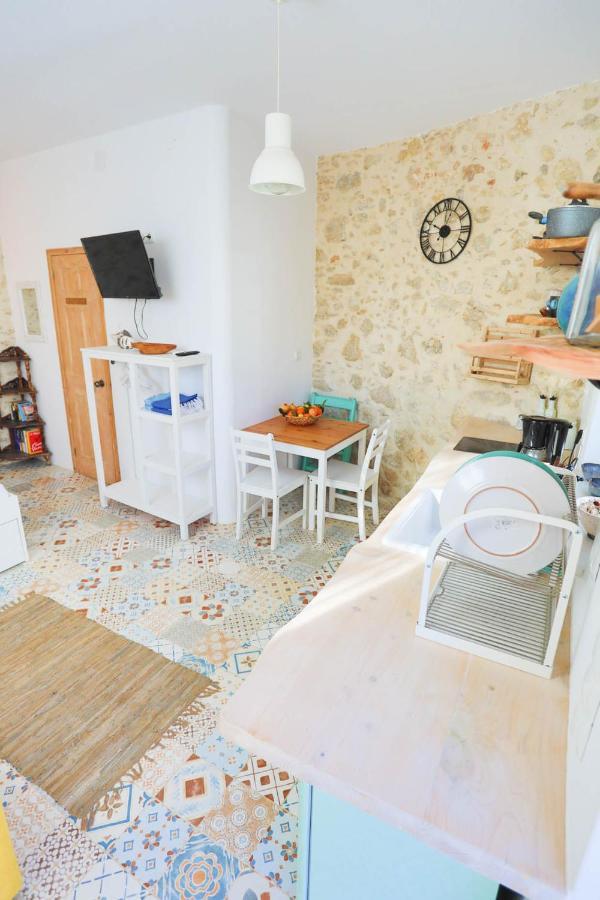 קליבס Ravi Boutique Home - 1 Minute Walk From Beach מראה חיצוני תמונה