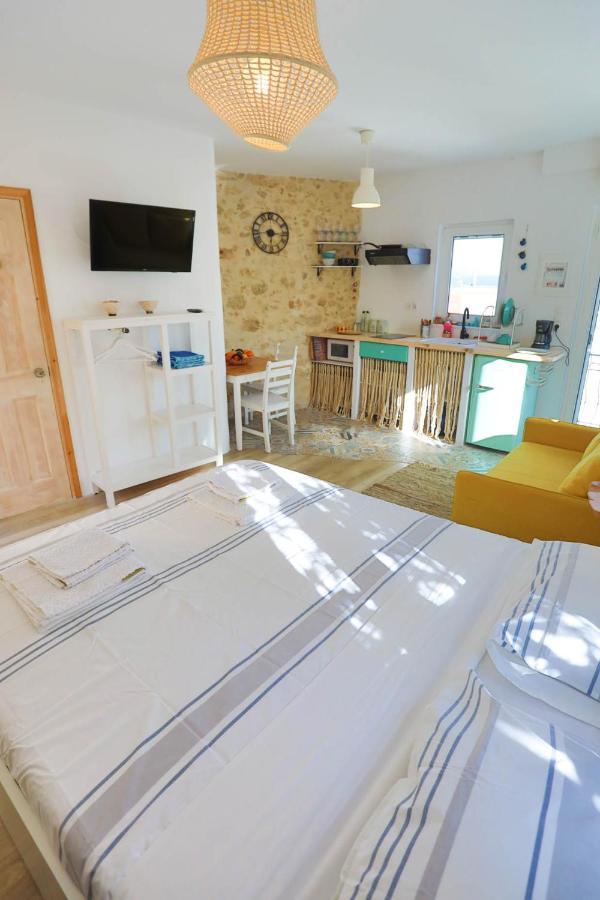קליבס Ravi Boutique Home - 1 Minute Walk From Beach מראה חיצוני תמונה