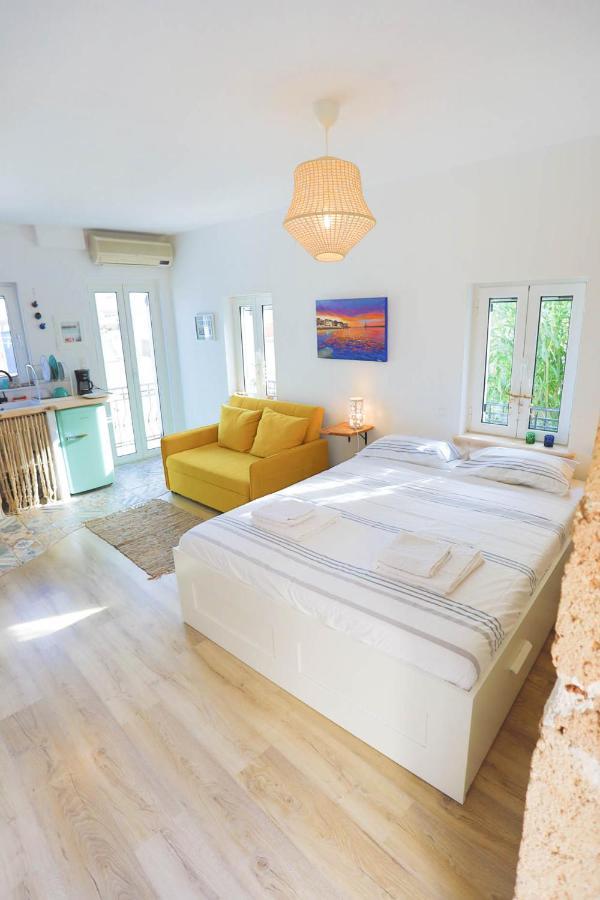 קליבס Ravi Boutique Home - 1 Minute Walk From Beach מראה חיצוני תמונה
