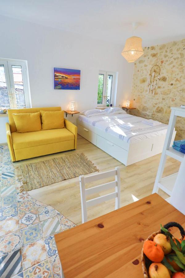 קליבס Ravi Boutique Home - 1 Minute Walk From Beach מראה חיצוני תמונה