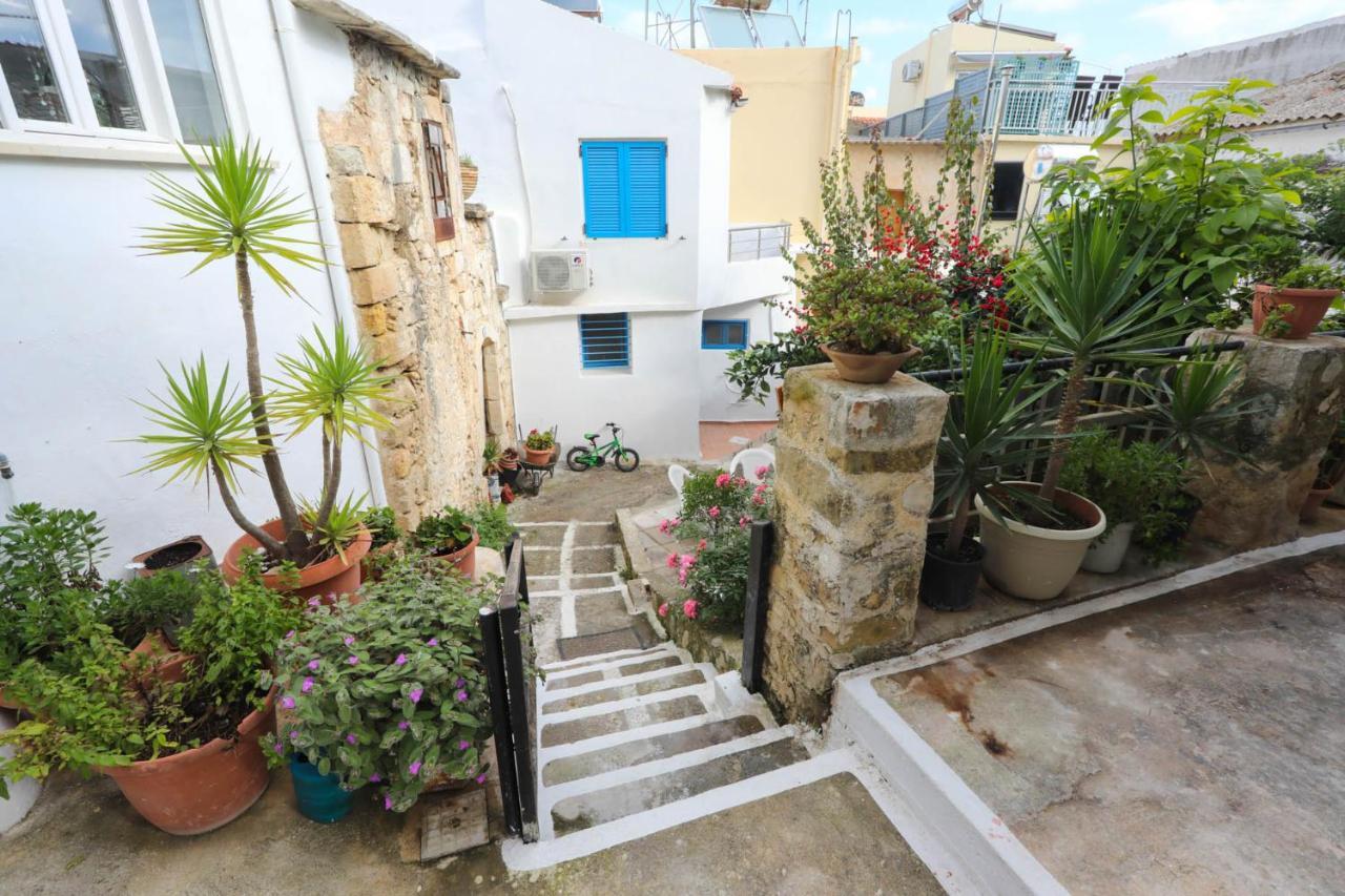 קליבס Ravi Boutique Home - 1 Minute Walk From Beach מראה חיצוני תמונה